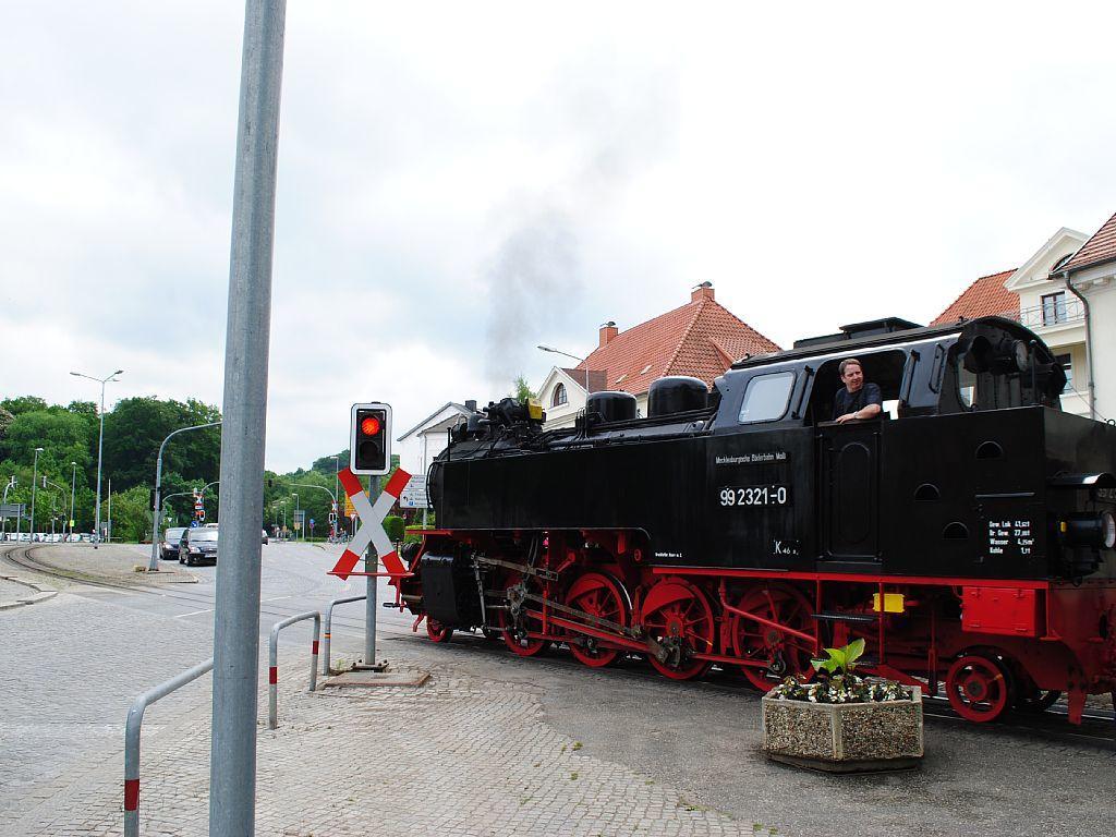 Ostseewind - In Der Strandstrasse-Fuehrt Zur Seebruecke Kuhlungsborn Bagian luar foto